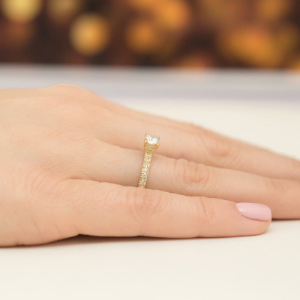 Pierścionek z Brylantami Laboratoryjnymi 0,64ct ze złota próby 585. W-0546/40LAB